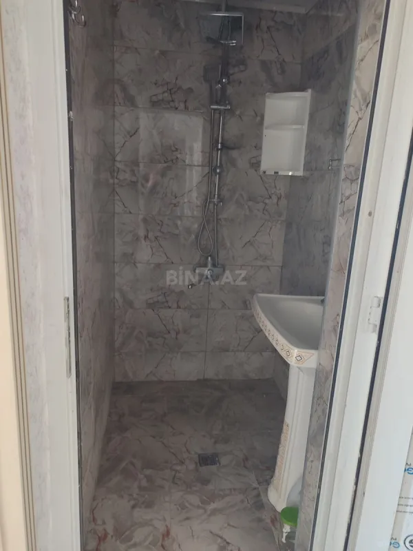 Satılır 5 otaqlı mənzil 100 m²