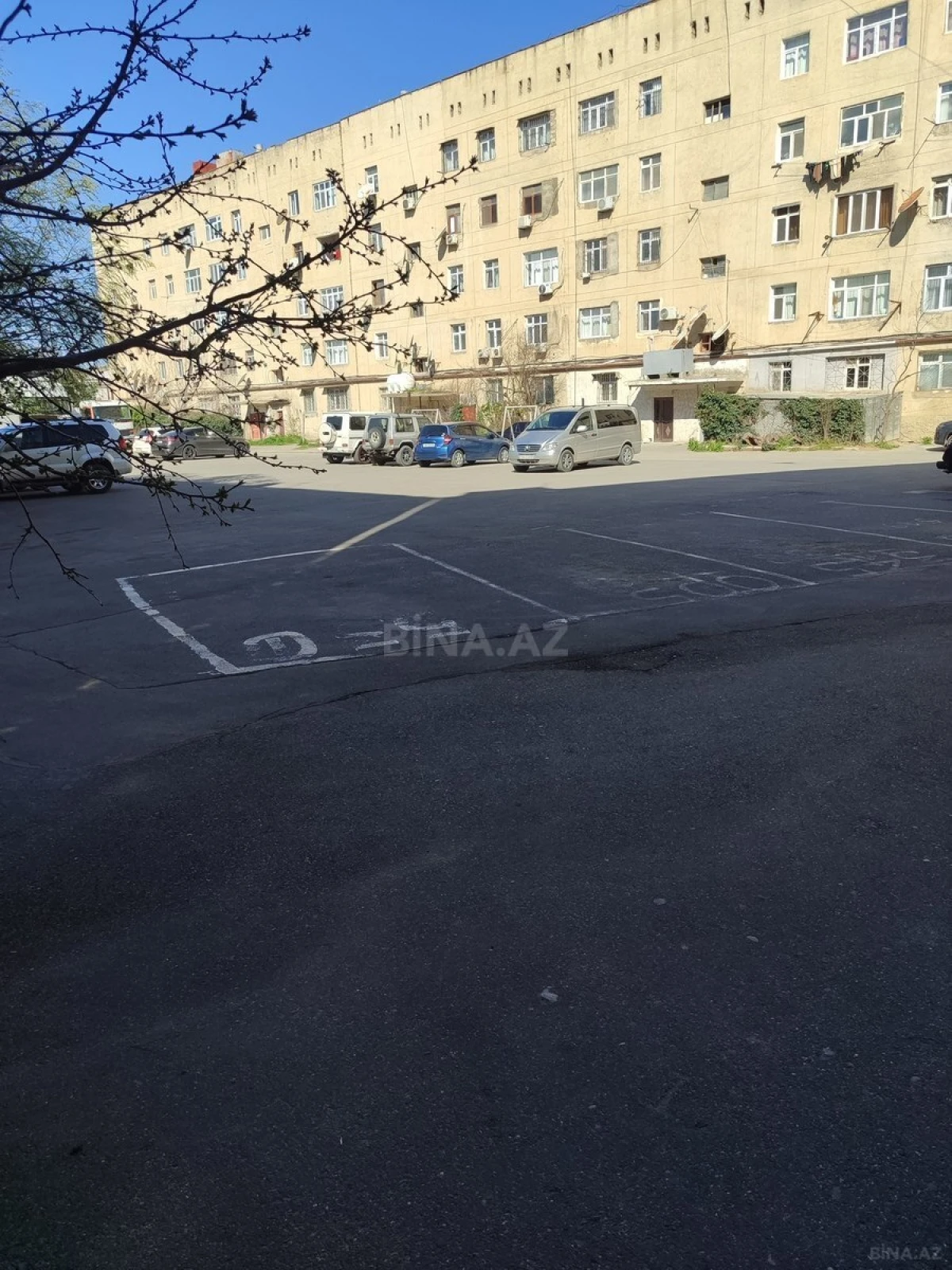 Satılır 5 otaqlı mənzil 100 m²