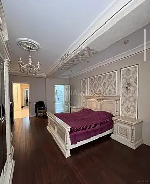 Satılır 4 otaqlı mənzil 220 m² — Bakı 4 otaq 220.00 m²
