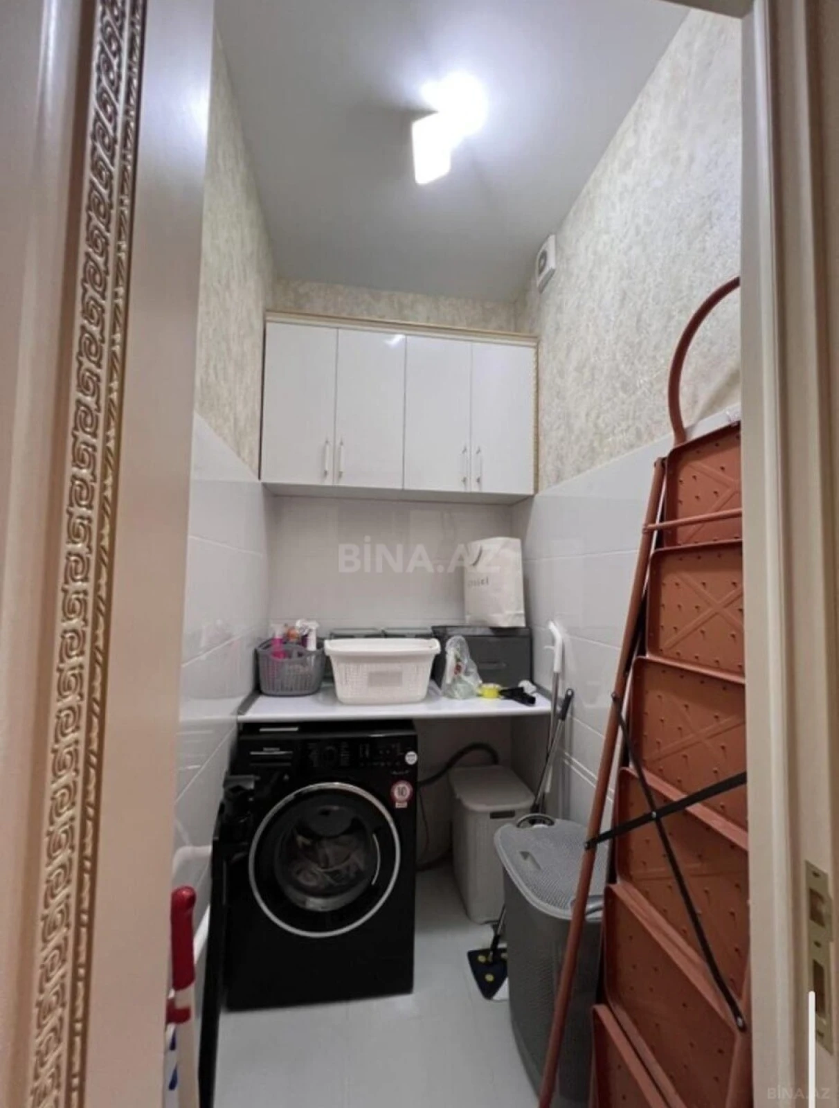 Satılır 4 otaqlı mənzil 220 m²