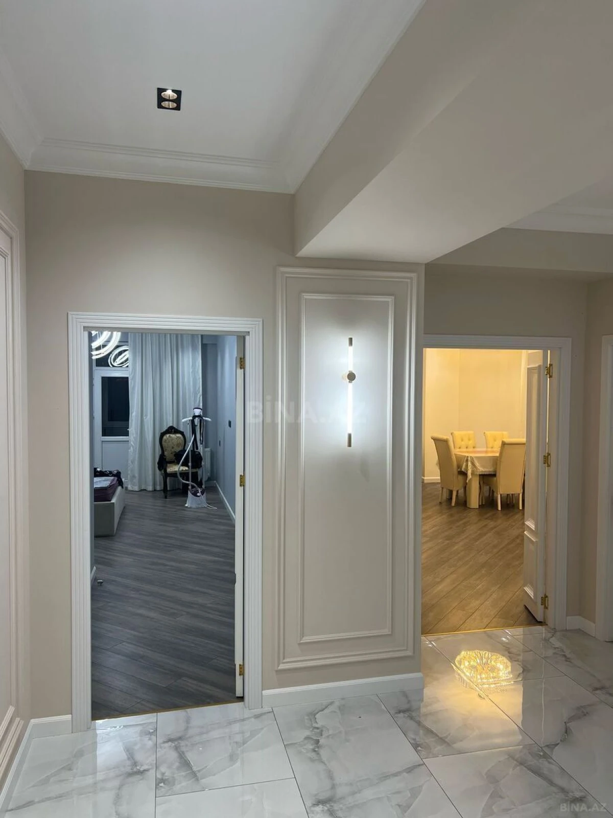 Satılır 3 otaqlı mənzil 135.5 m²