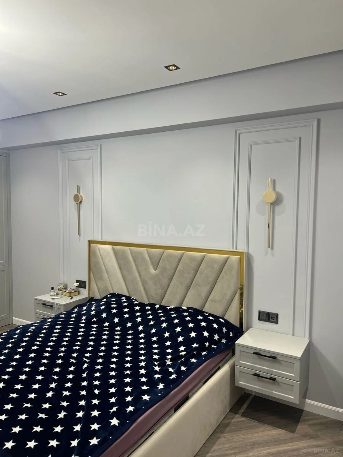 Satılır 3 otaqlı mənzil 135.5 m²