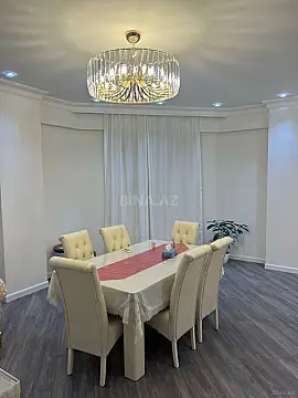 Satılır 3 otaqlı mənzil 135.5 m²