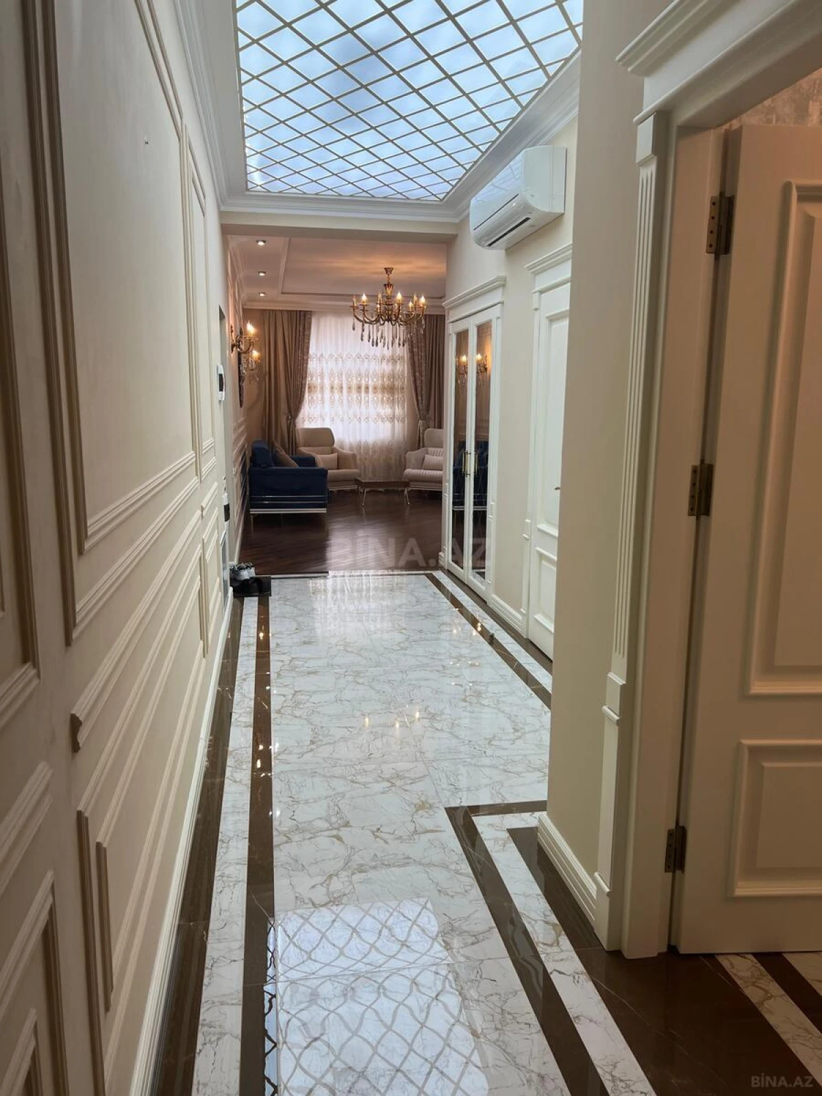 Kirayə verilir 2 otaqlı mənzil 91 m²