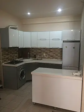 Satılır 2 otaqlı mənzil 57 m²