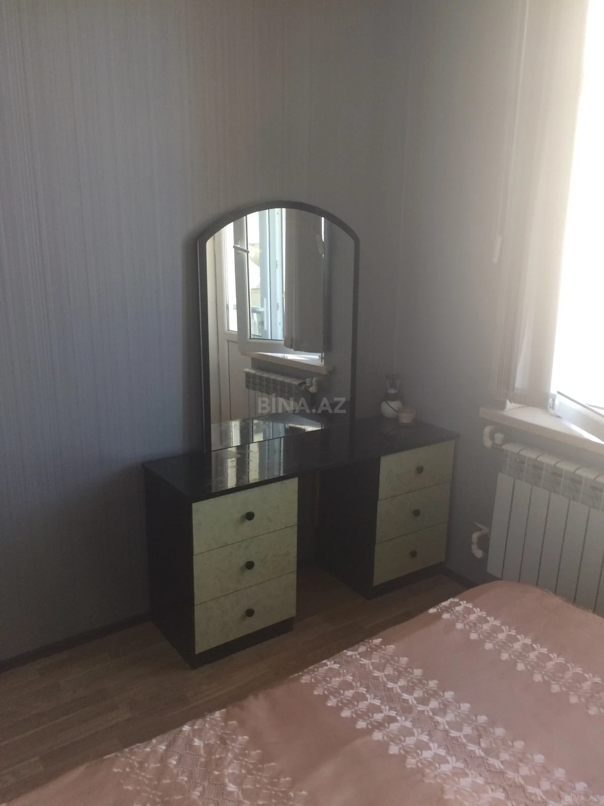 Satılır 2 otaqlı mənzil 57 m²