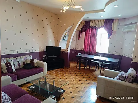 Kirayə verilir 2 otaqlı mənzil 80 m²