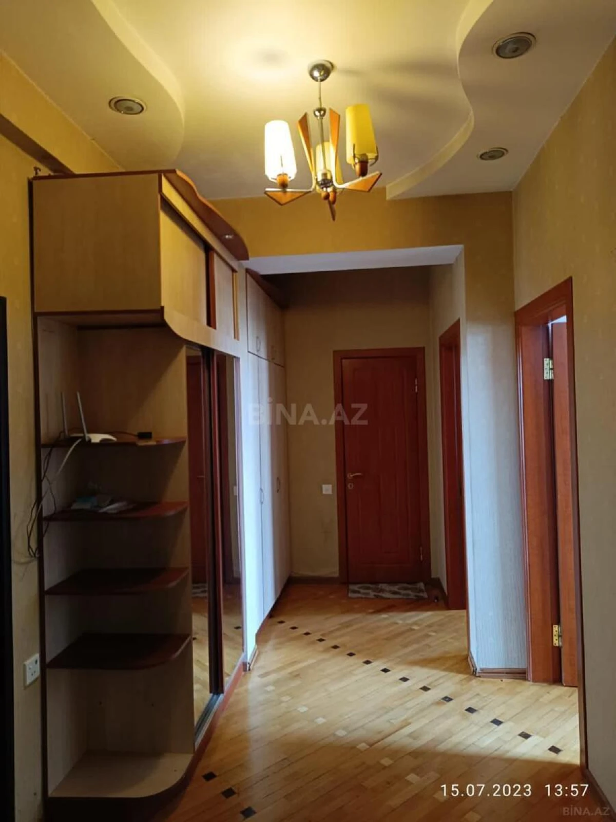 Kirayə verilir 2 otaqlı mənzil 80 m²