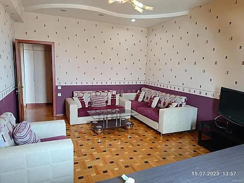 Kirayə verilir 2 otaqlı mənzil 80 m²