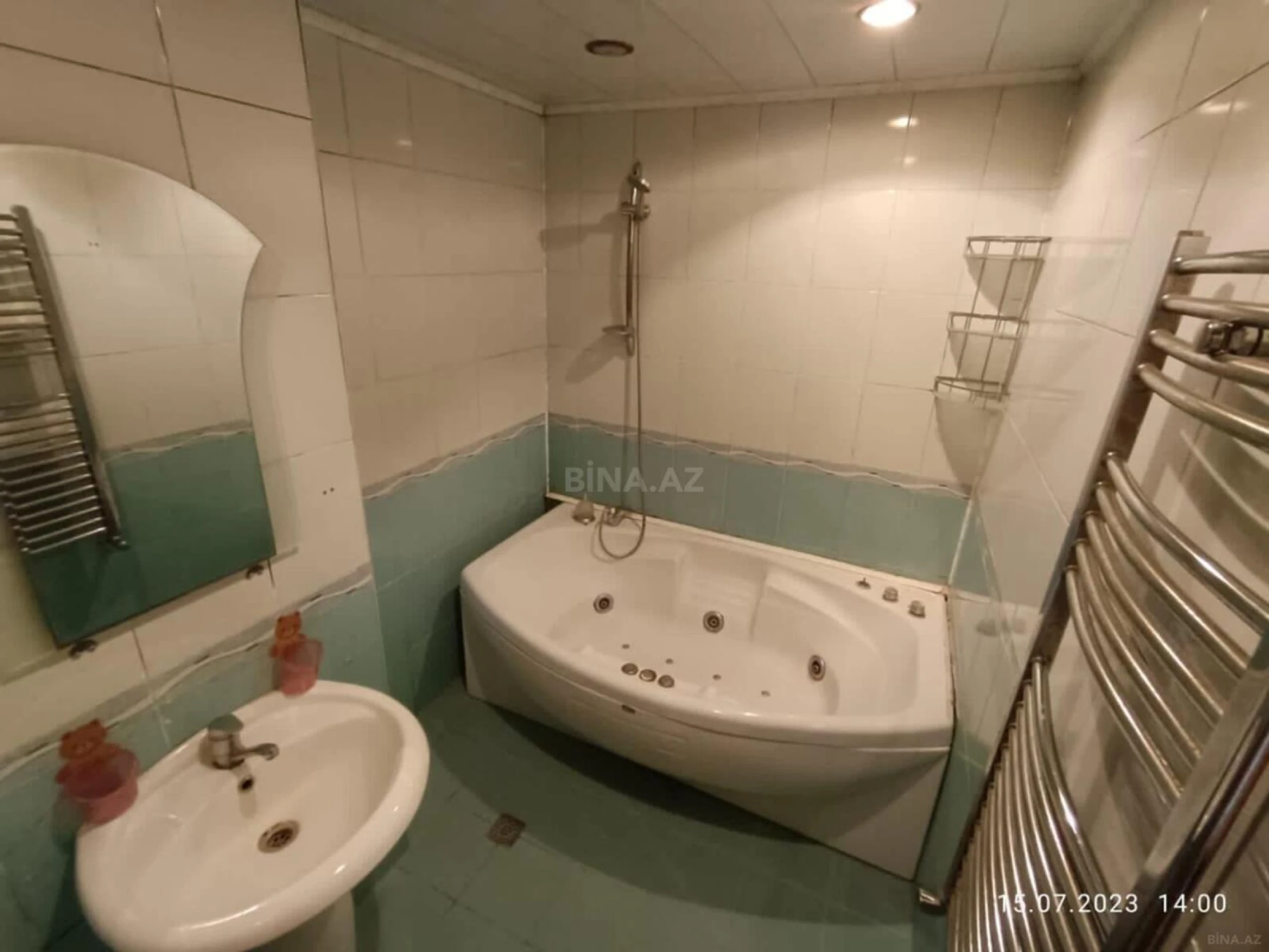 Kirayə verilir 2 otaqlı mənzil 80 m²