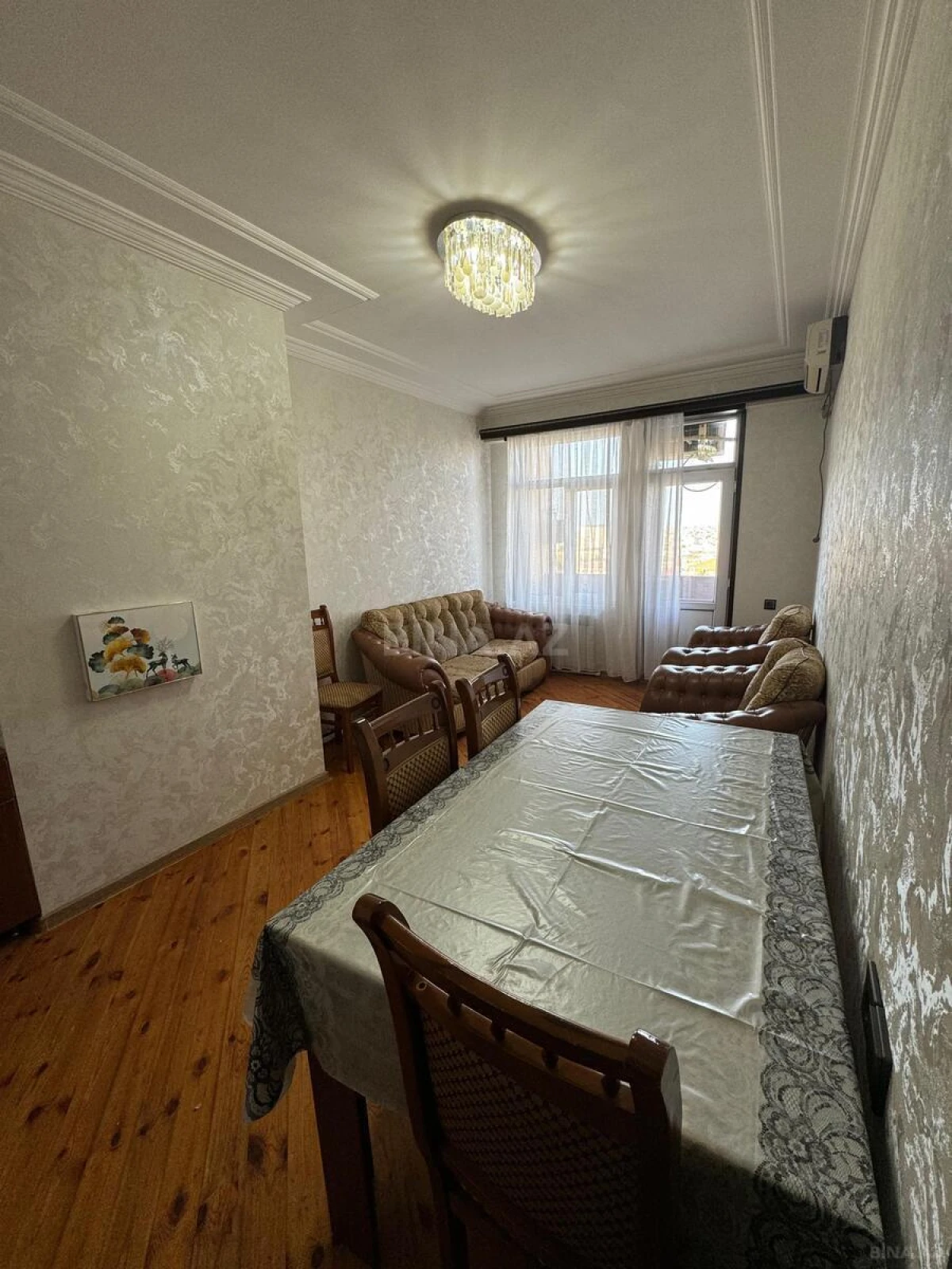 Kirayə verilir 2 otaqlı mənzil 60 m²