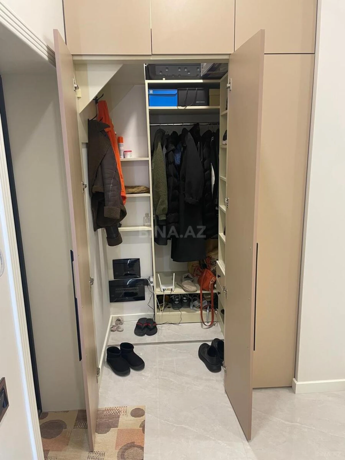 Satılır 2 otaqlı mənzil 100 m²