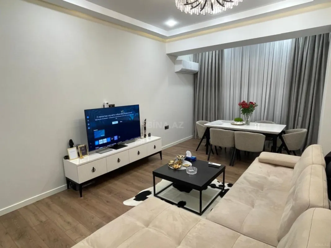 Satılır 2 otaqlı mənzil 100 m²
