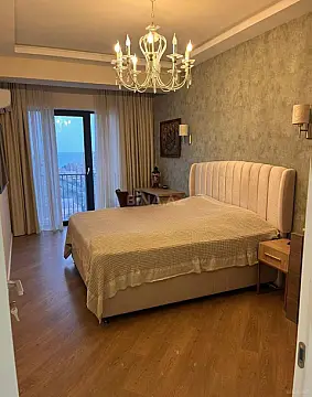 Satılır 3 otaqlı mənzil 92 m²