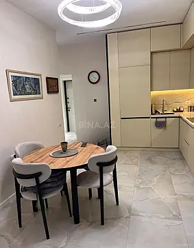 Satılır 3 otaqlı mənzil 92 m²