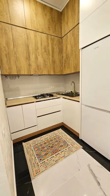 Kirayə verilir 2 otaqlı mənzil 55 m²