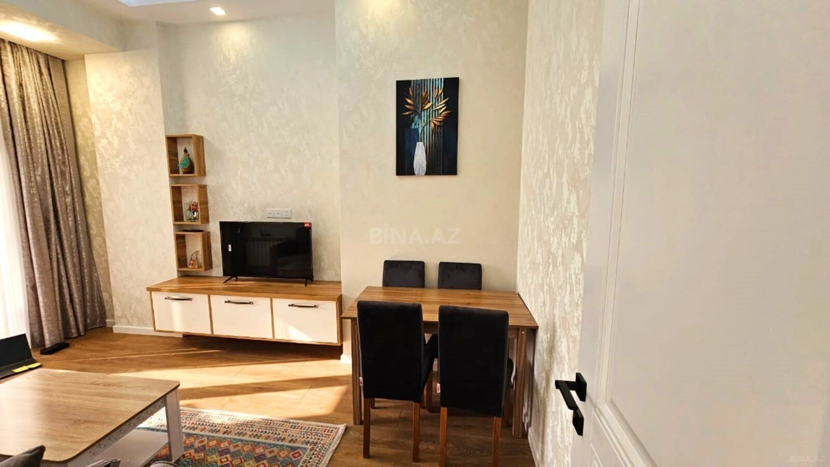 Kirayə verilir 2 otaqlı mənzil 55 m²