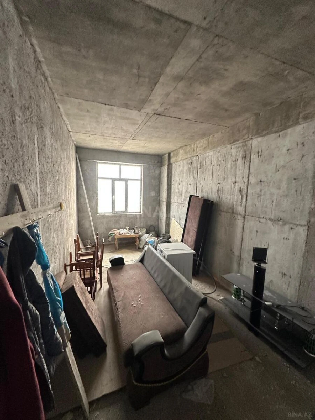 Satılır 2 otaqlı mənzil 56 m²