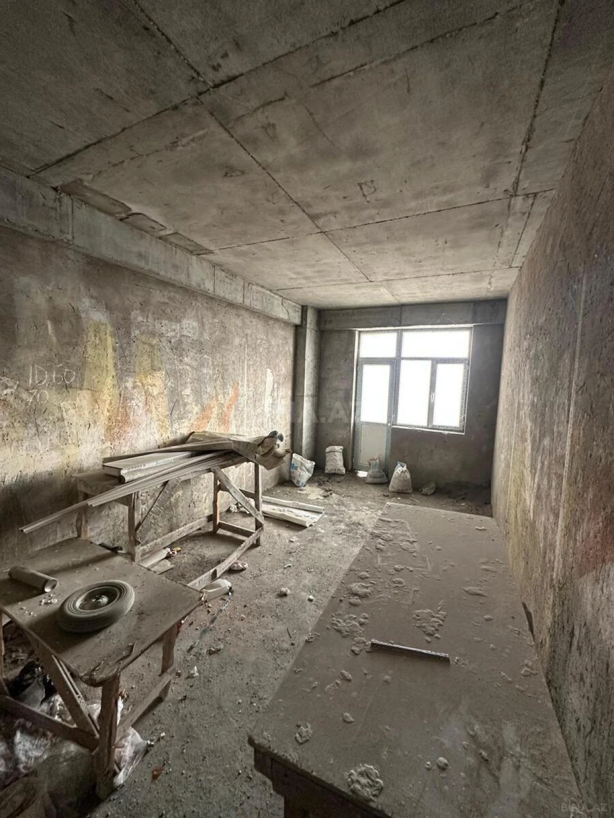 Satılır 2 otaqlı mənzil 56 m²