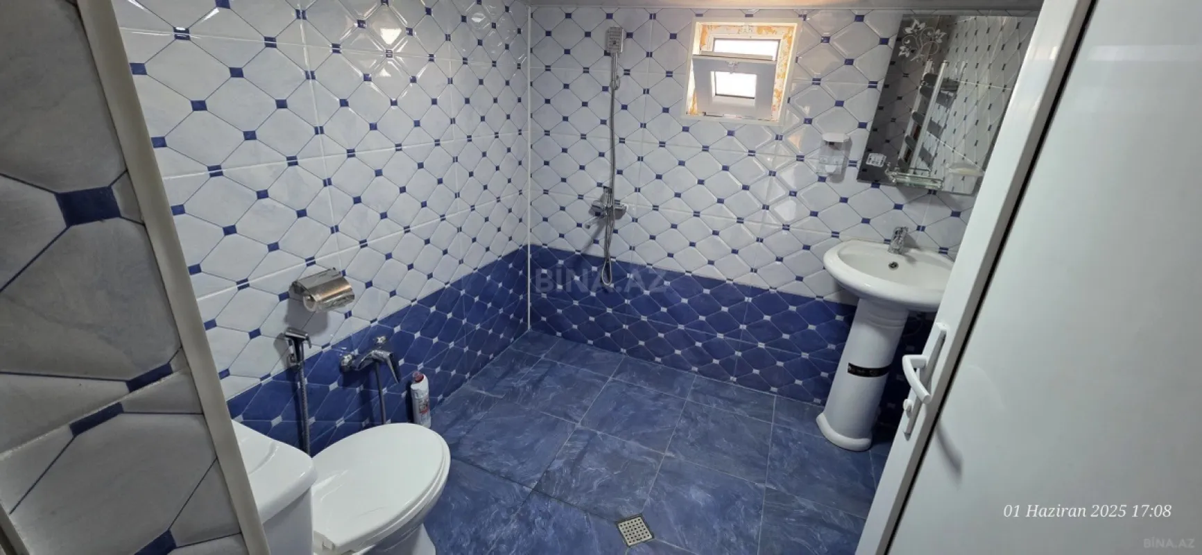 Satılır 6 otaqlı həyət evi 200 m²