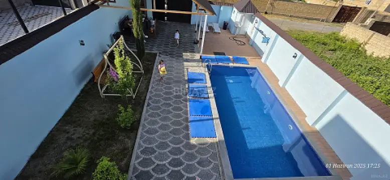 Satılır 6 otaqlı həyət evi 200 m²