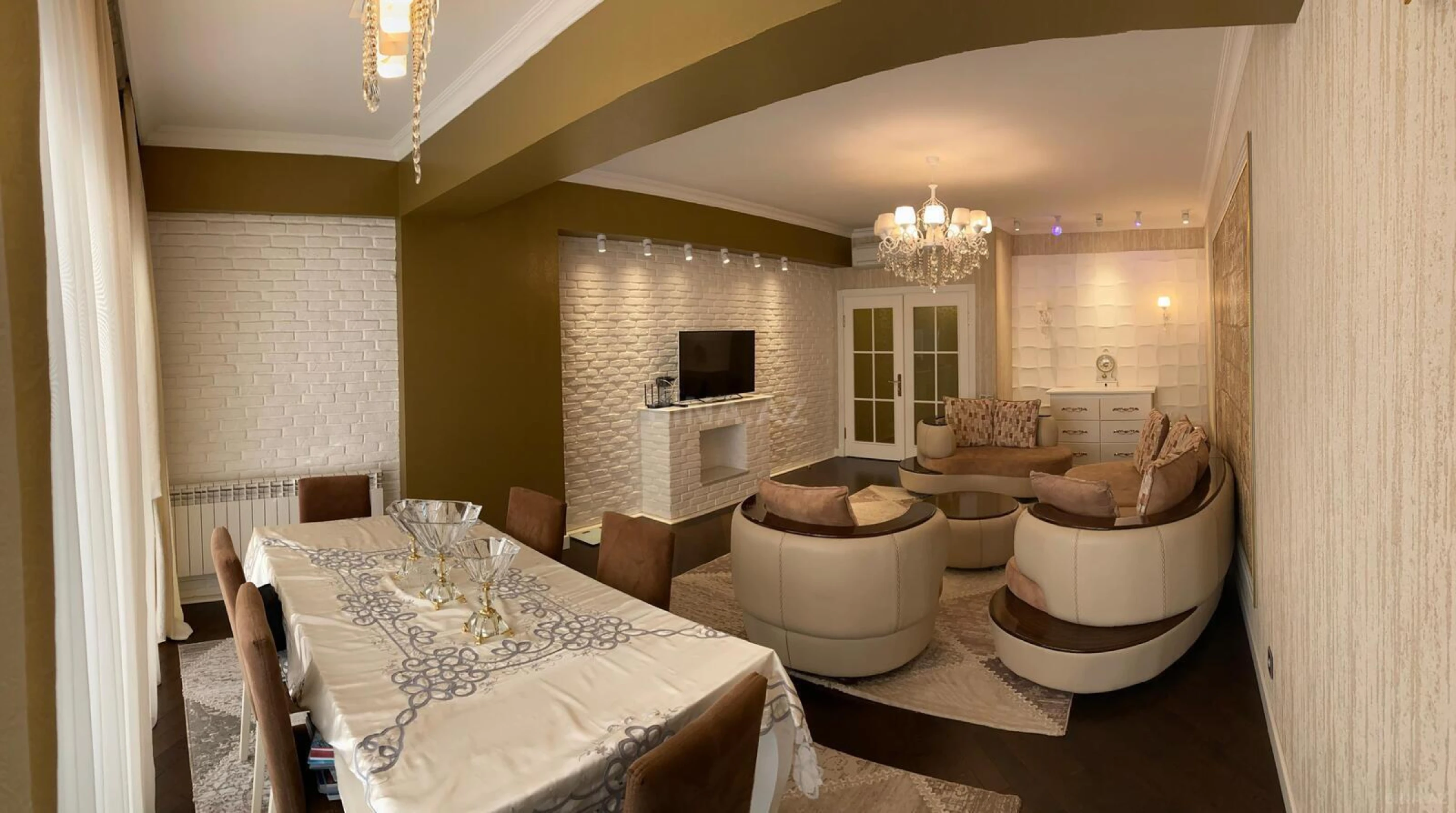 Kirayə verilir 3 otaqlı mənzil 114 m²