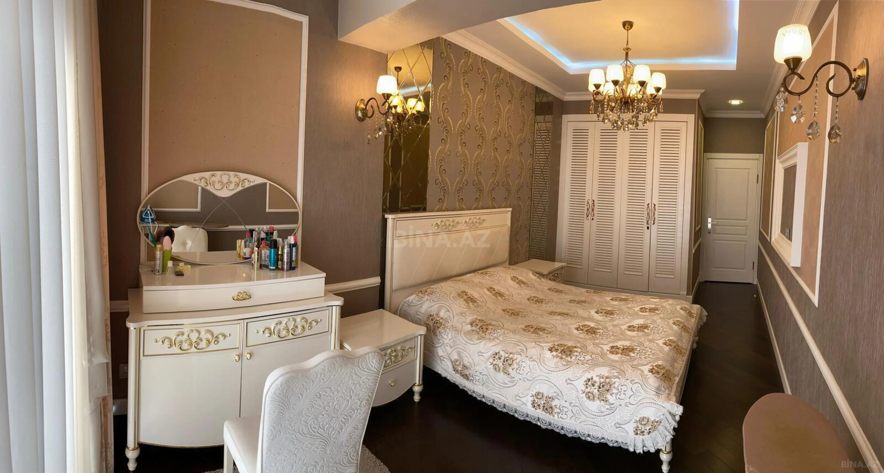 Kirayə verilir 3 otaqlı mənzil 114 m²