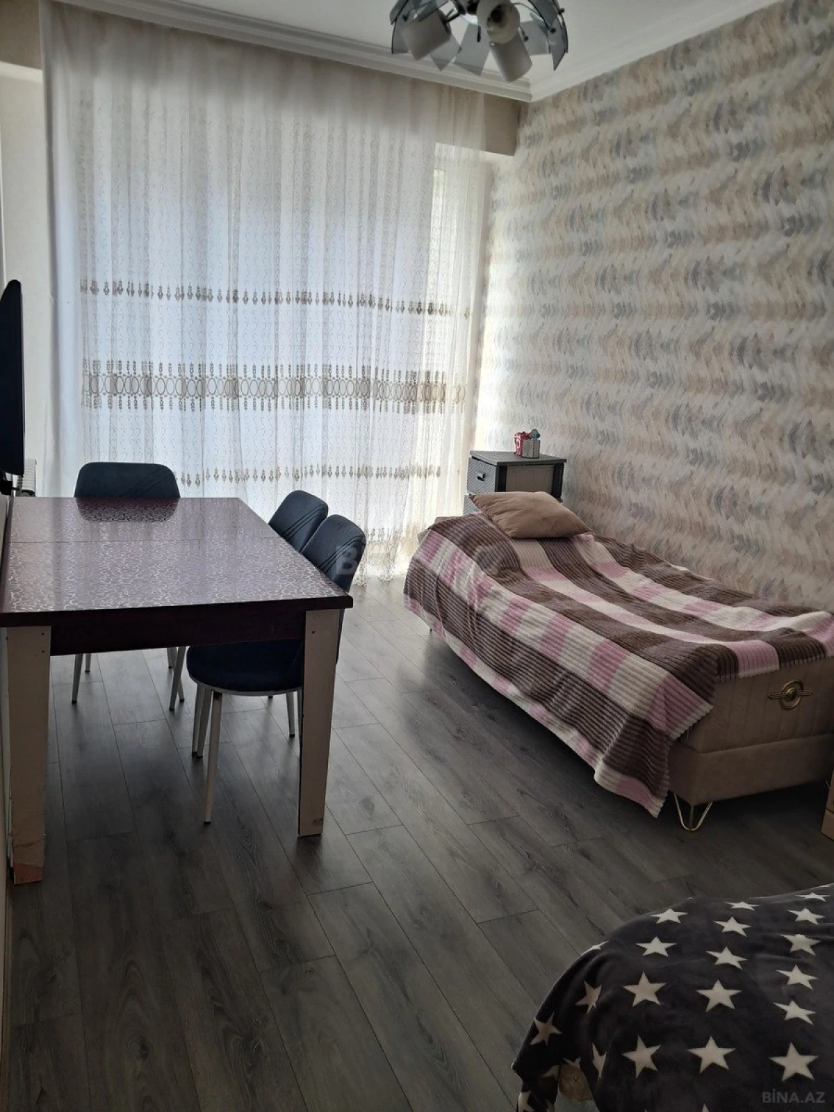 Kirayə verilir 2 otaqlı mənzil 60 m²
