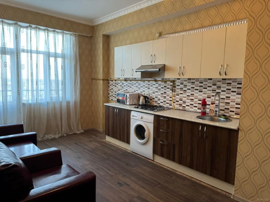 Satılır 2 otaqlı mənzil 85 m²