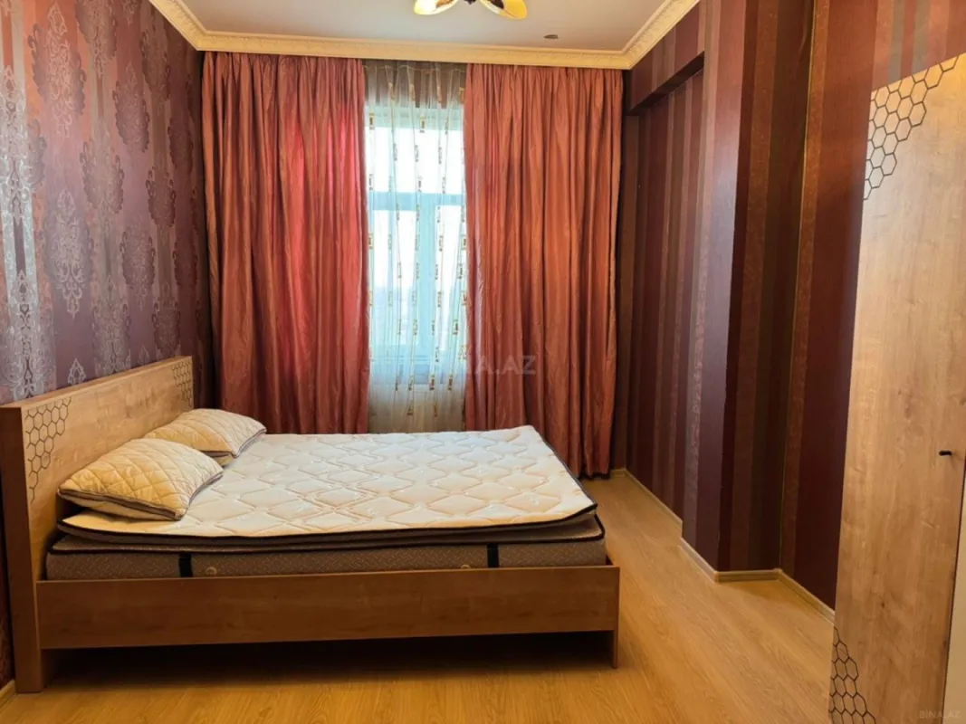 Satılır 2 otaqlı mənzil 85 m²