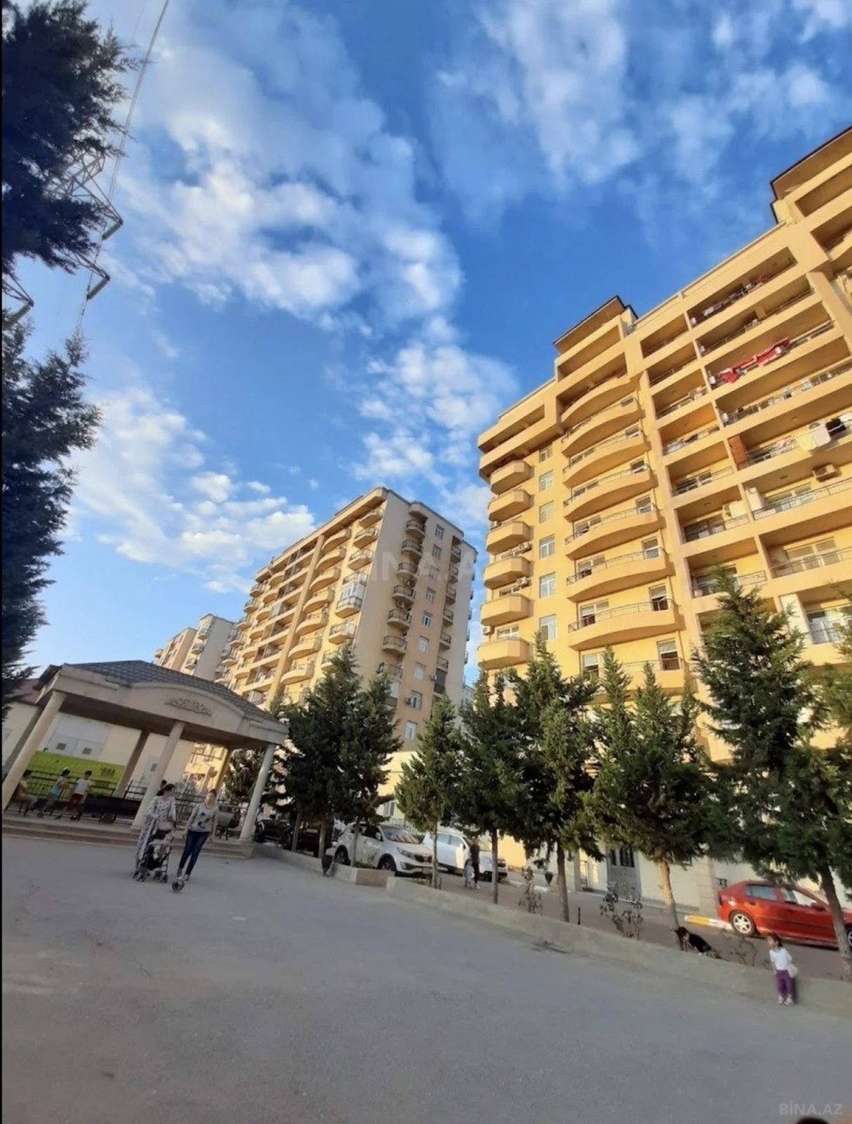 Satılır 2 otaqlı mənzil 85 m²
