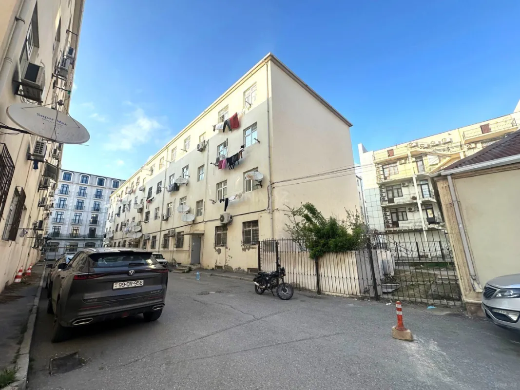 Satılır 3 otaqlı mənzil 70 m²