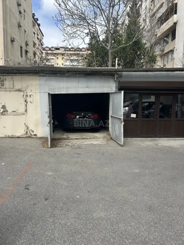Satılır qaraj 20 m²