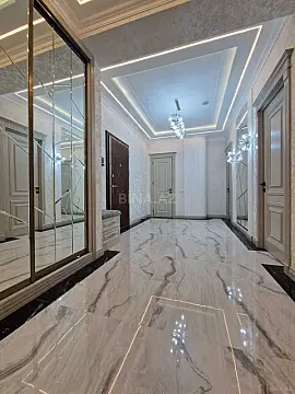 Satılır 3 otaqlı mənzil 140 m²