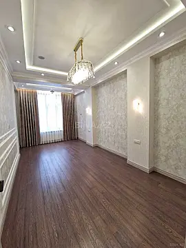 Satılır 3 otaqlı mənzil 140 m²