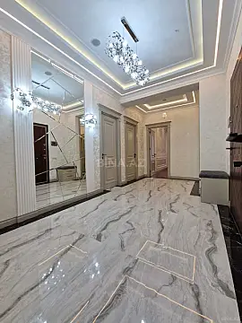 Satılır 3 otaqlı mənzil 140 m²