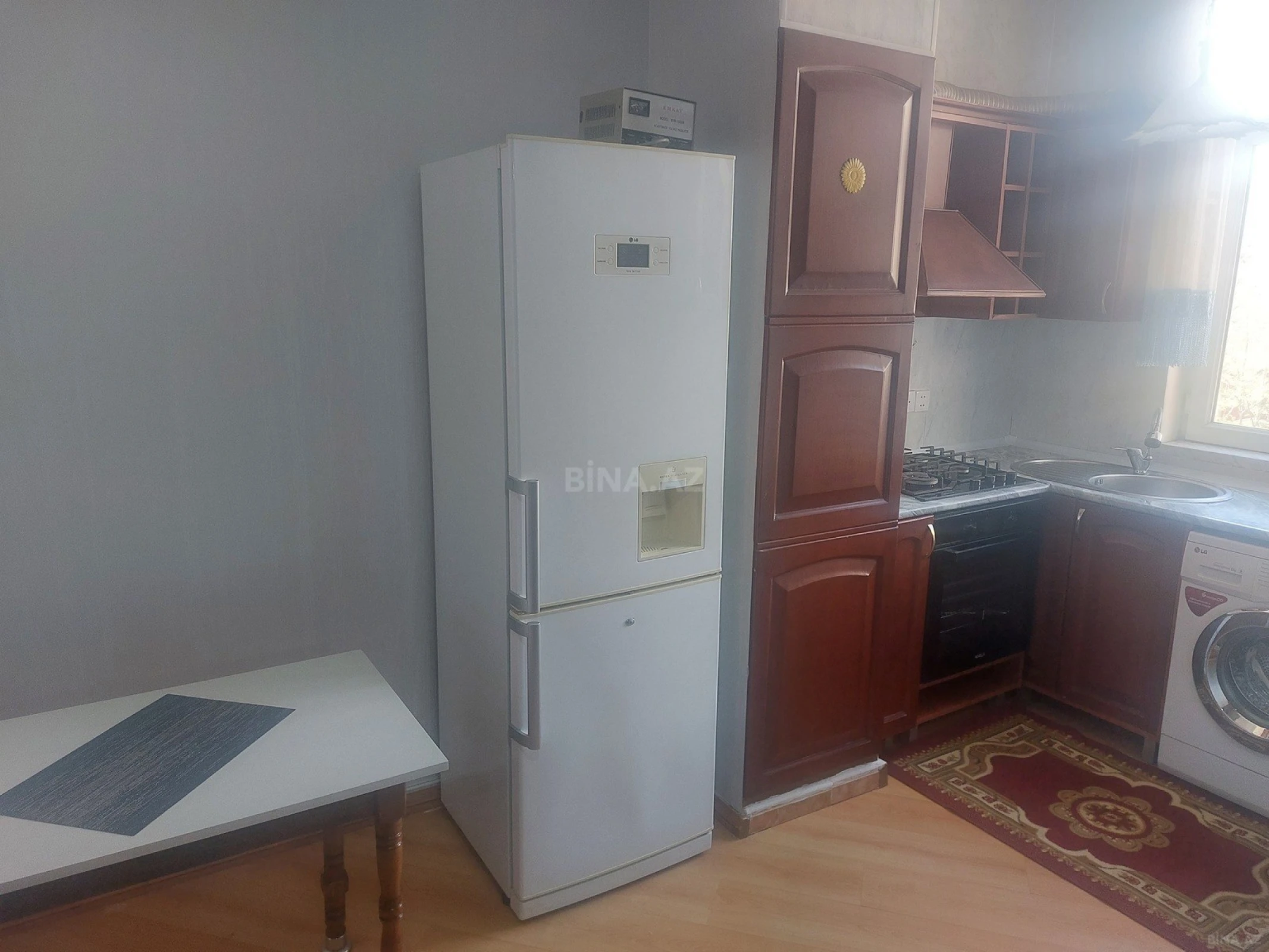 Kirayə verilir 2 otaqlı mənzil 70 m²