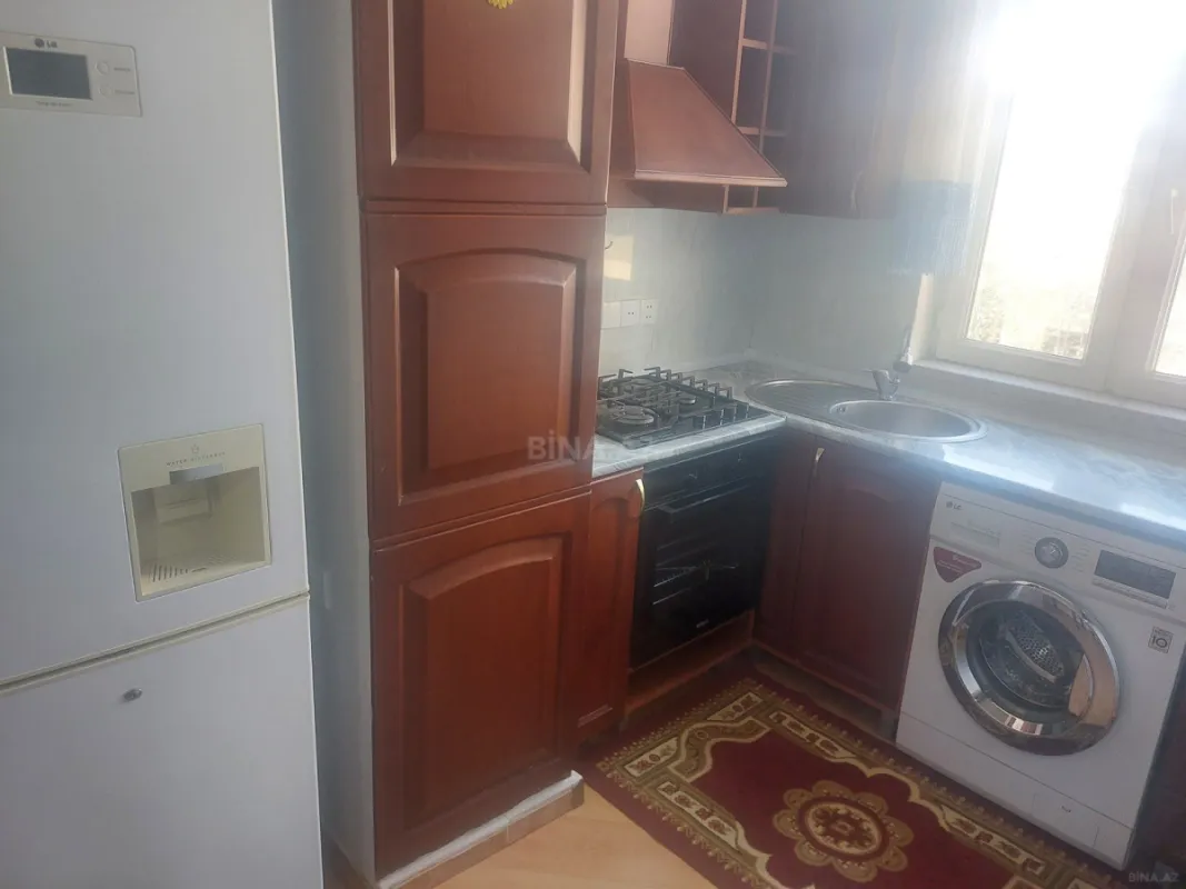 Kirayə verilir 2 otaqlı mənzil 70 m²
