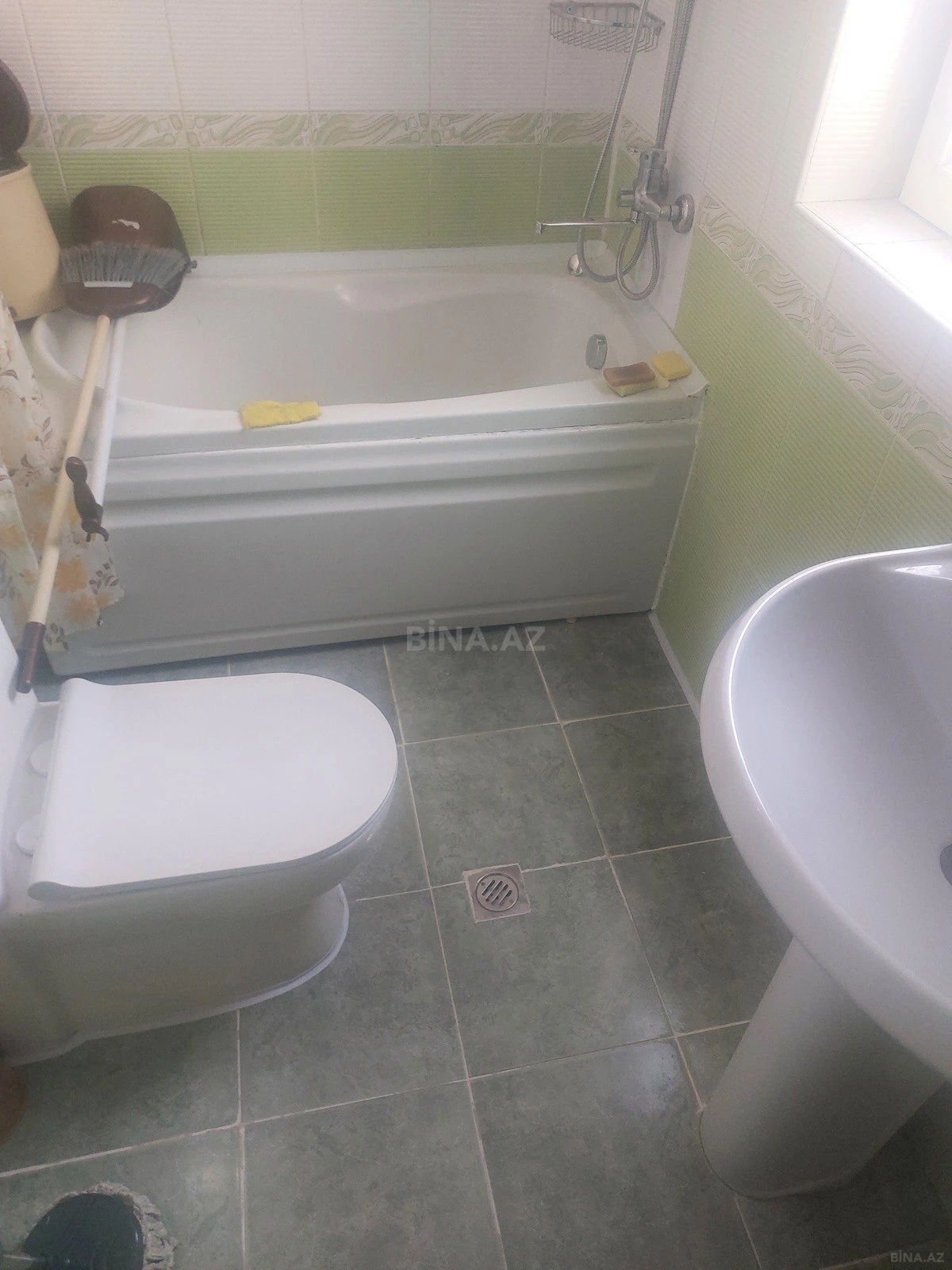 Kirayə verilir 2 otaqlı mənzil 70 m²