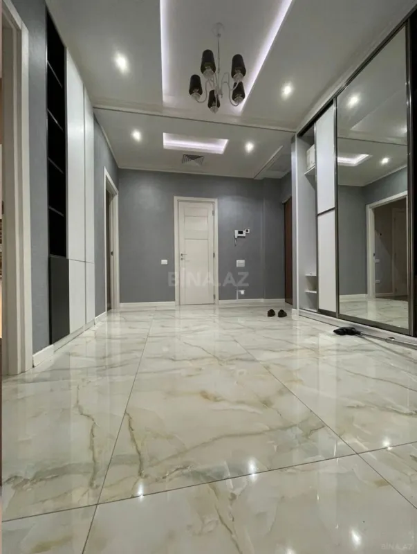 Kirayə verilir 3 otaqlı mənzil 110 m²