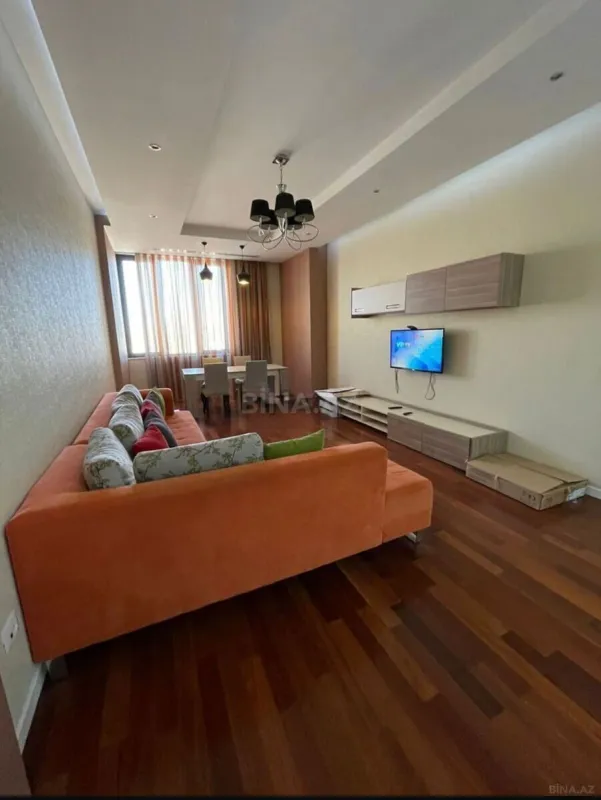 Kirayə verilir 3 otaqlı mənzil 110 m²