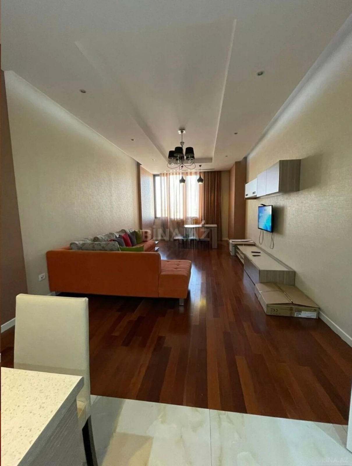 Kirayə verilir 3 otaqlı mənzil 110 m²