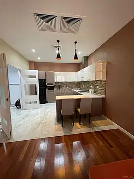 Kirayə verilir 3 otaqlı mənzil 110 m²