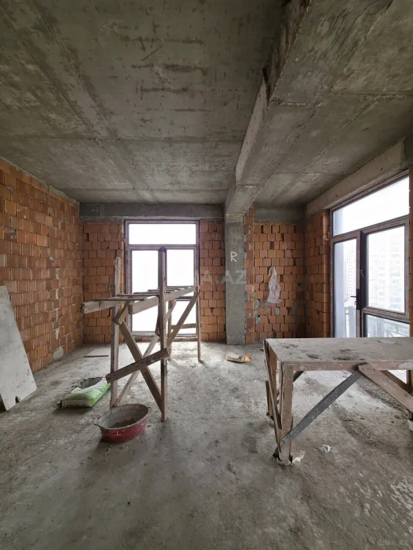 Satılır 3 otaqlı mənzil 104.2 m²