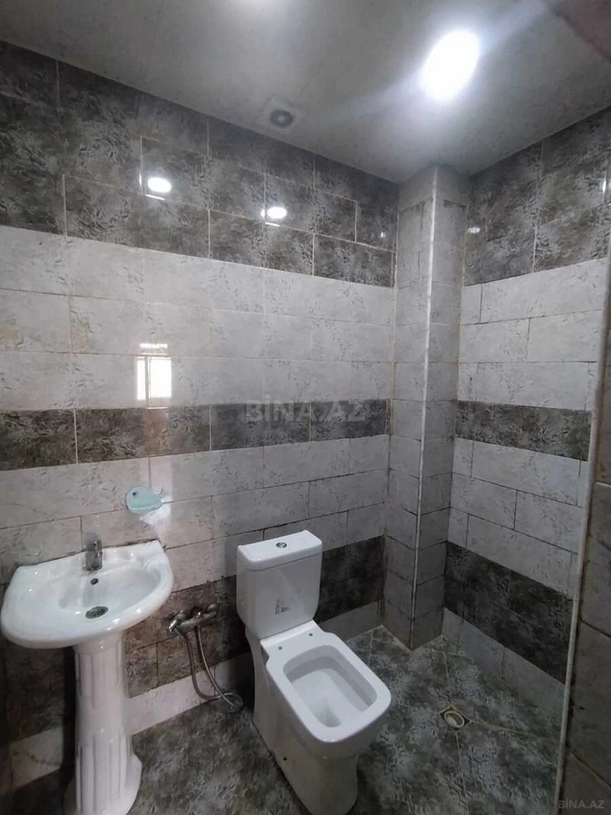 Kirayə verilir 2 otaqlı mənzil 58 m²