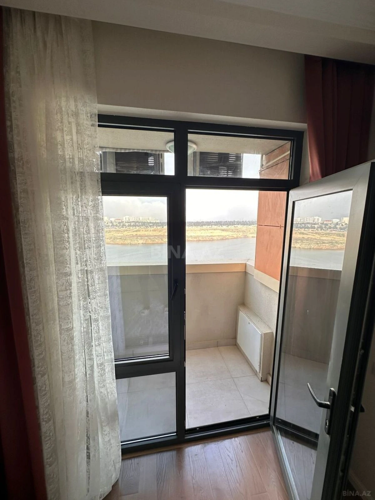 Satılır 2 otaqlı mənzil 49 m²