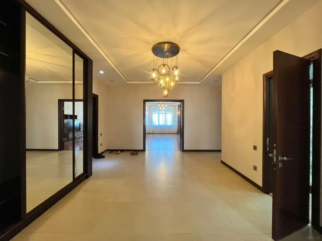 Kirayə verilir 3 otaqlı mənzil 135 m²