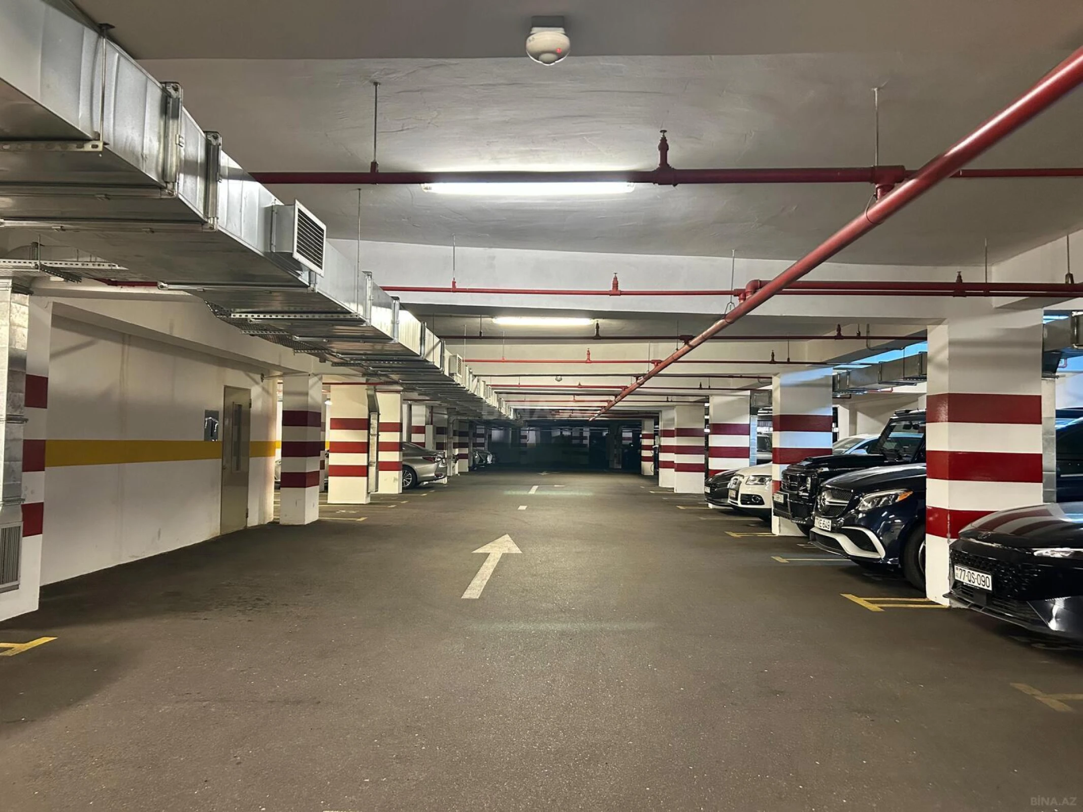 Kirayə verilir 3 otaqlı mənzil 132 m²