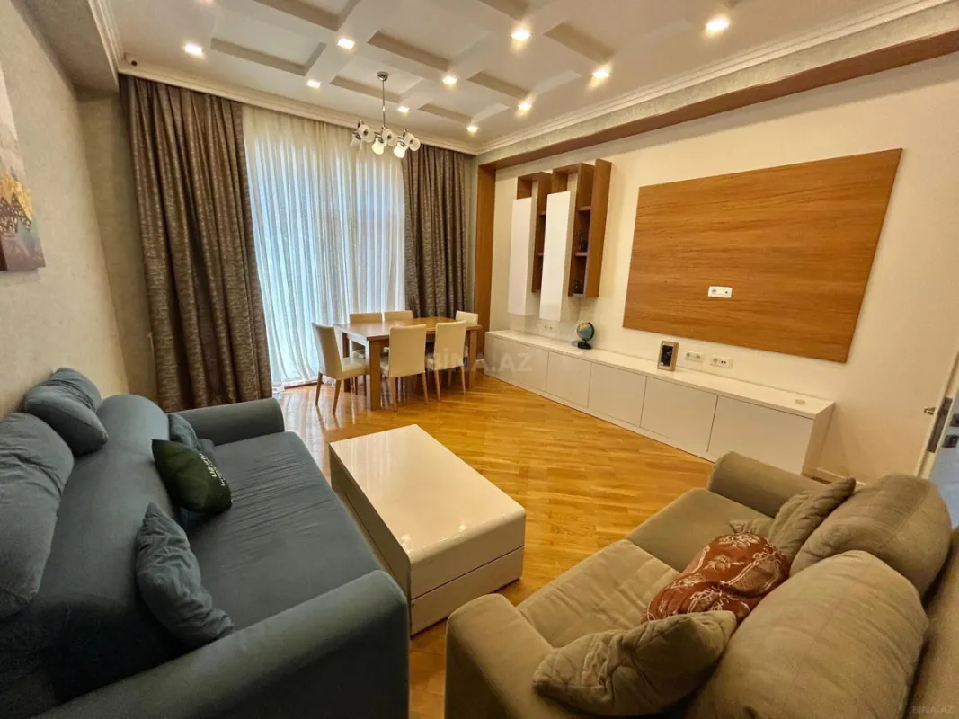 Kirayə verilir 3 otaqlı mənzil 132 m²