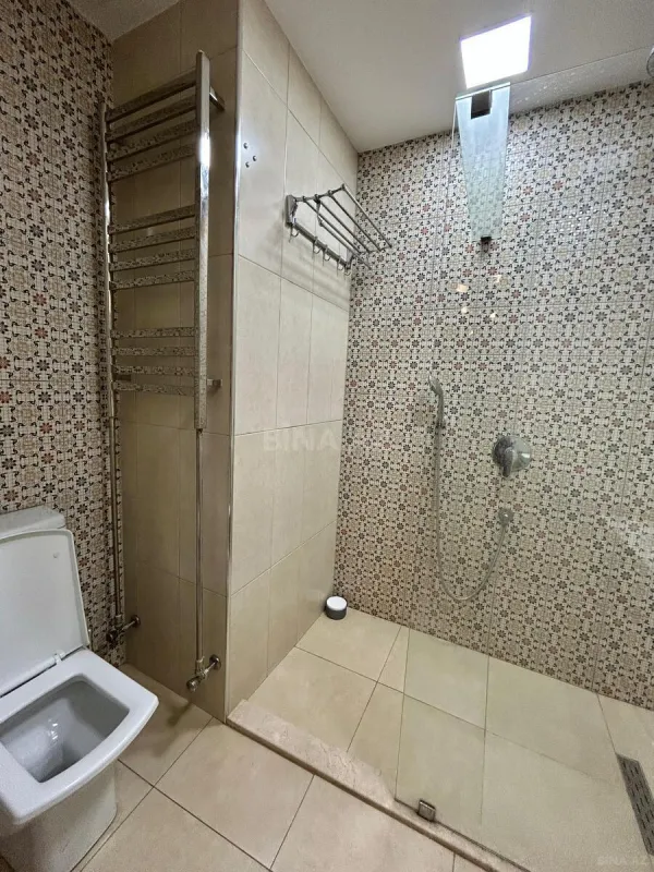 Kirayə verilir 3 otaqlı mənzil 132 m²